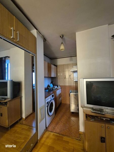 Drumul Taberei garsoniera zona Valea Oltului